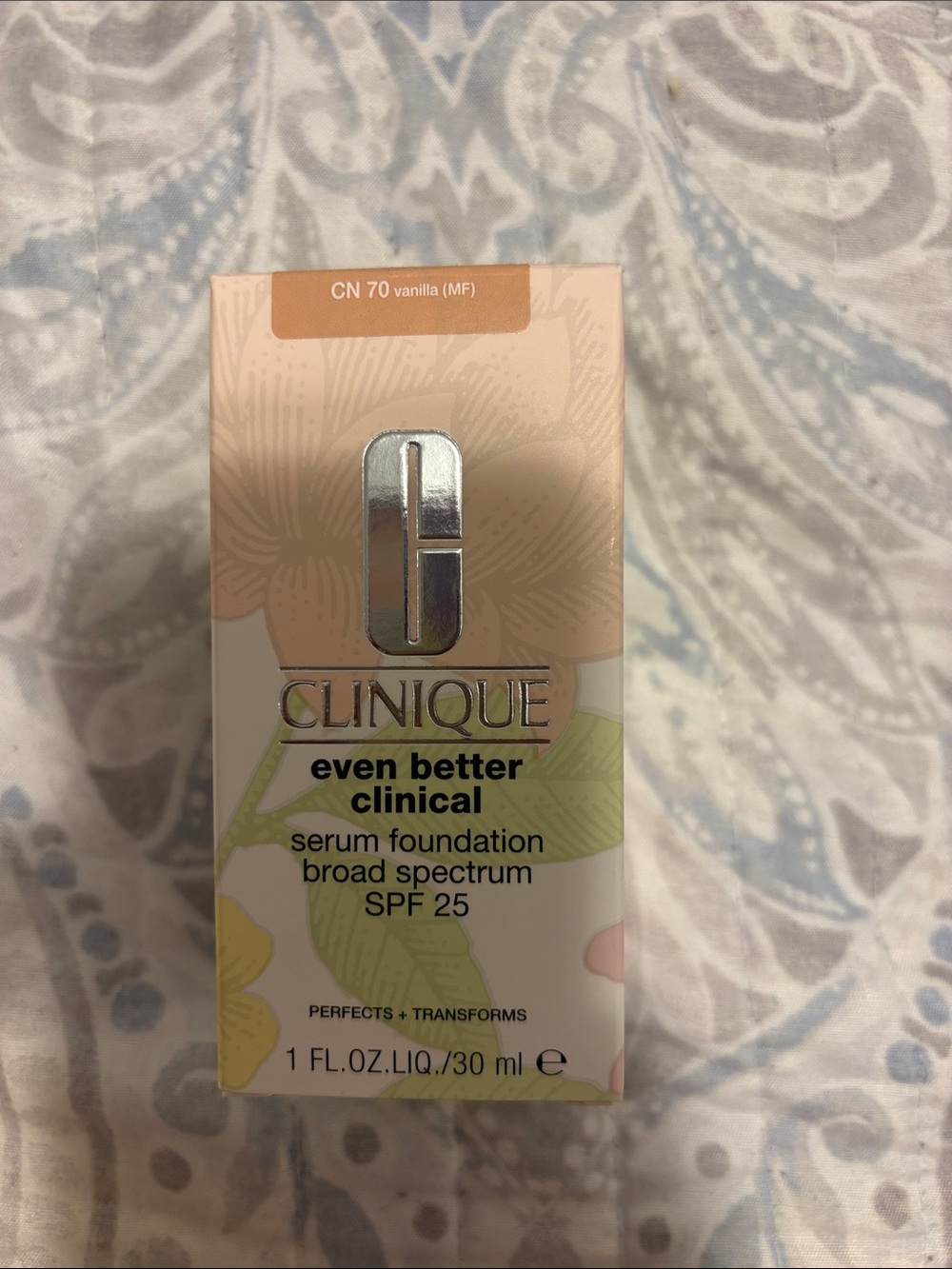 Clinique Even Better Clinical Serum Foundation SPF 25 - Vanilla (CN 70)